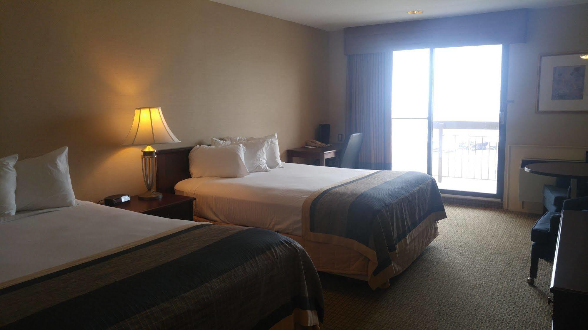 The Jordan Hotel Ramada By Wyndham Bagian luar foto
